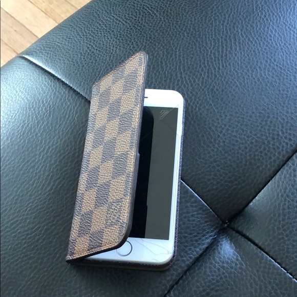 Authentic Louis Vuitton IPhone 6/6S Case - Picture 6 of 8